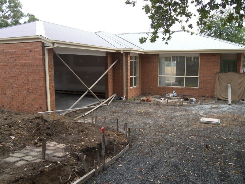2/10 Conyers Street, The Basin VIC 3154