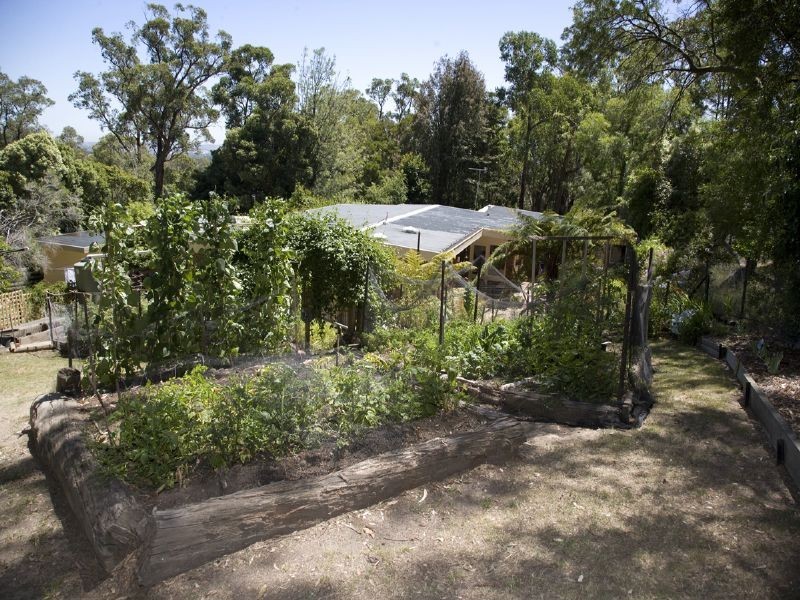 34 Joan Avenue, Ferntree Gully VIC 3156
