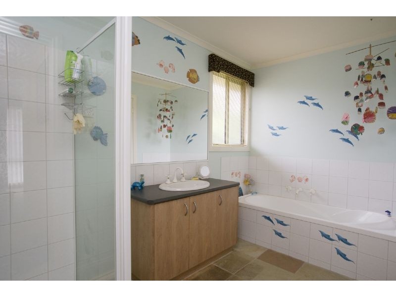 12A Orchid Ave, Boronia VIC 3155