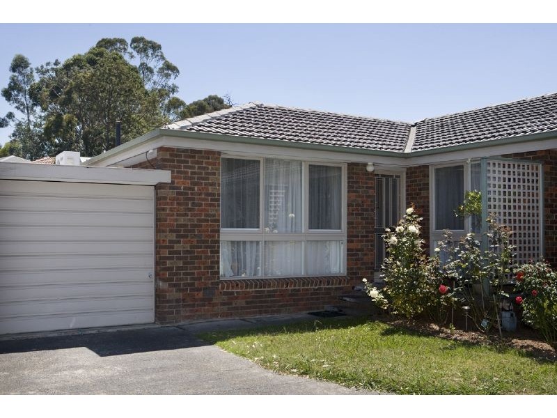 2/49 Tulip Crescent, Boronia VIC 3155