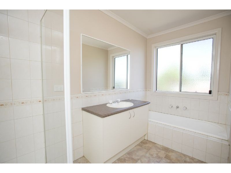 1/2A Douglas Street, Boronia VIC 3155