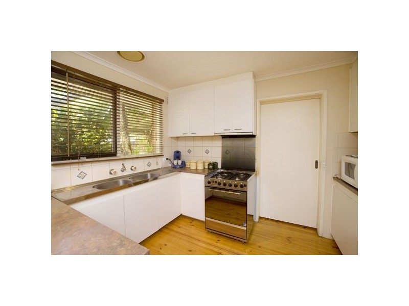 1 Tiverton Court, Bayswater North VIC 3153