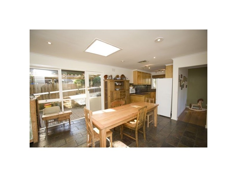 6 Ashton Road, Ferntree Gully VIC 3156