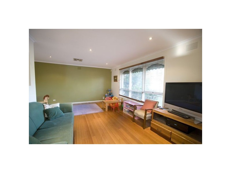 6 Ashton Road, Ferntree Gully VIC 3156