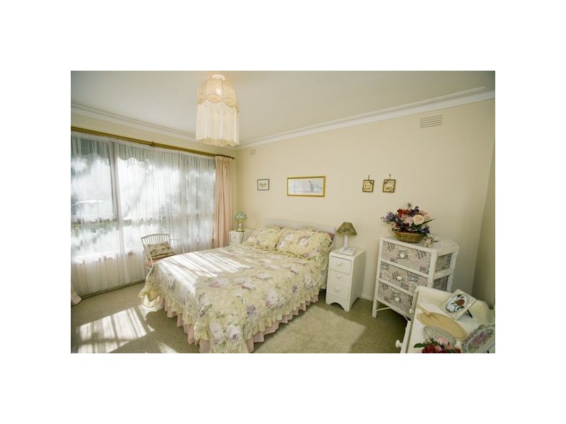 13 Elton Street, Ferntree Gully VIC 3156