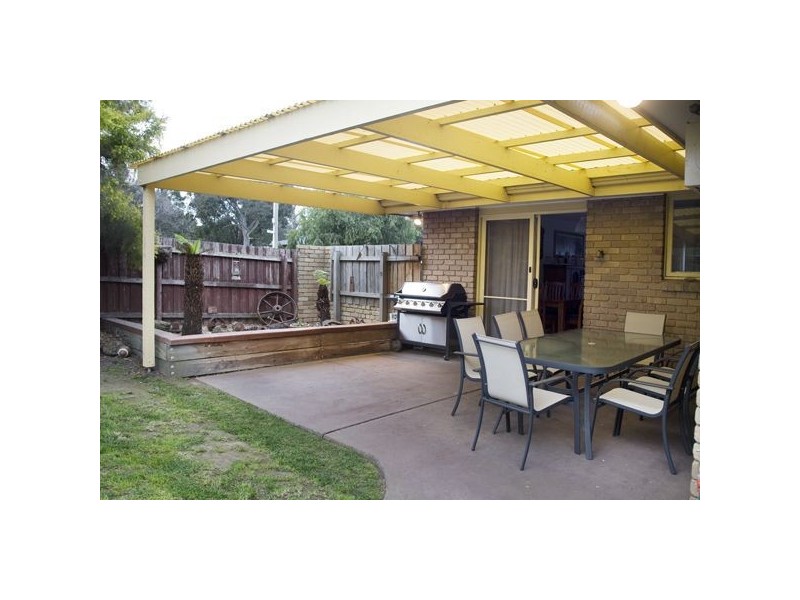 14 Ophelia Street, Ferntree Gully VIC 3156