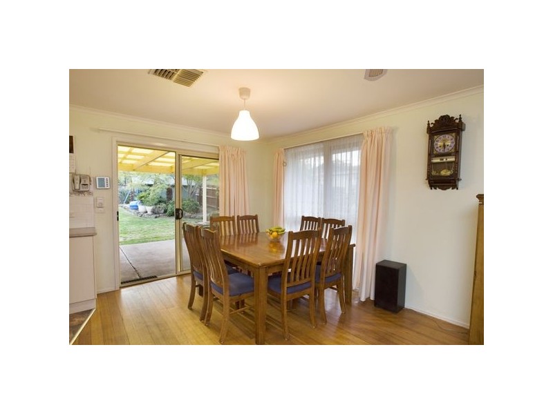 14 Ophelia Street, Ferntree Gully VIC 3156