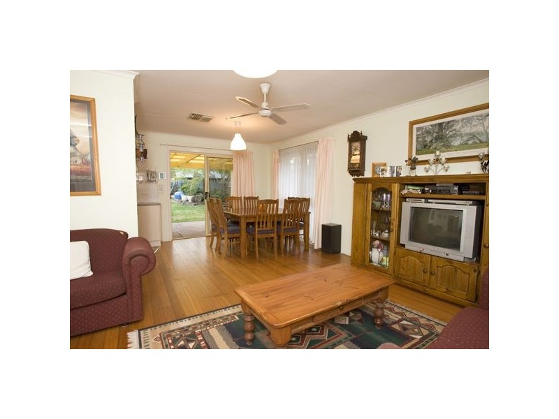 14 Ophelia Street, Ferntree Gully VIC 3156