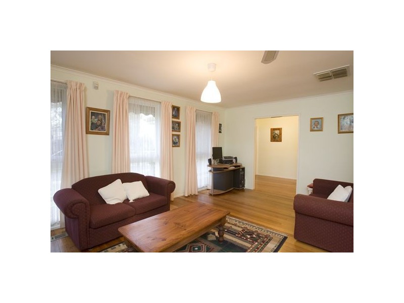 14 Ophelia Street, Ferntree Gully VIC 3156