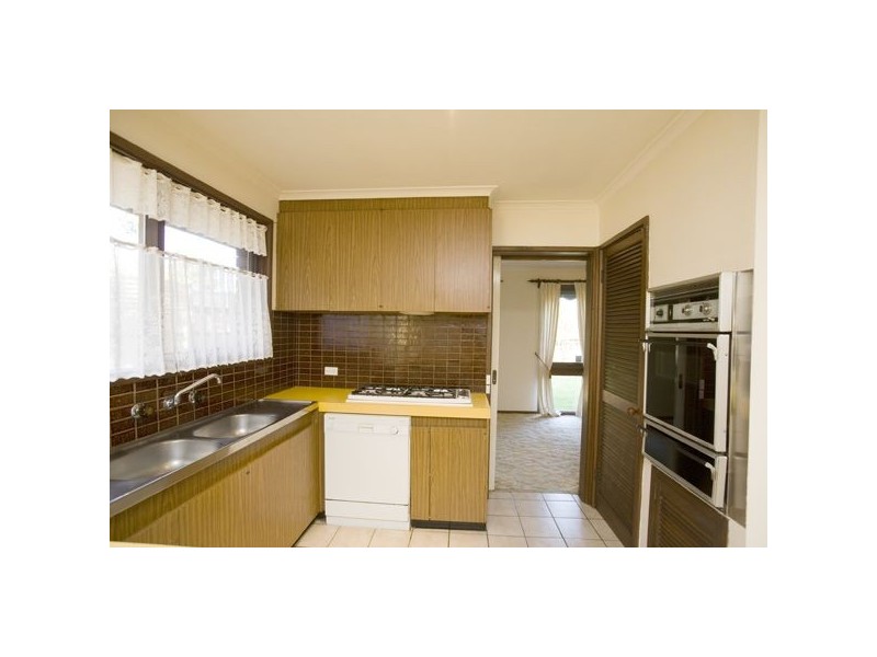 6 Ayr Street, Ferntree Gully VIC 3156