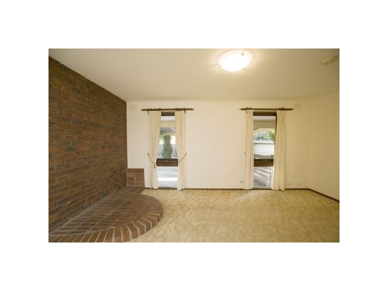 6 Ayr Street, Ferntree Gully VIC 3156