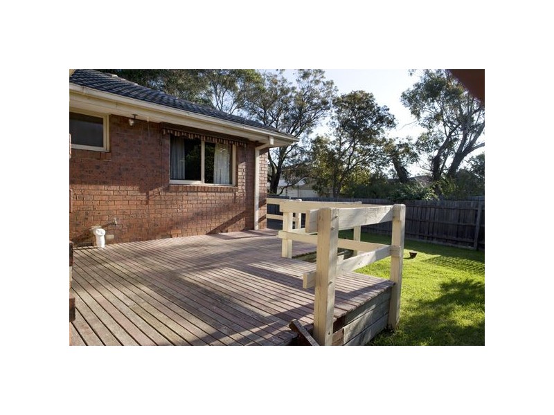 6 Ayr Street, Ferntree Gully VIC 3156