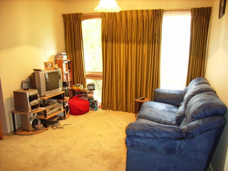 10 Lumeah Crescent, Ferntree Gully VIC 3156