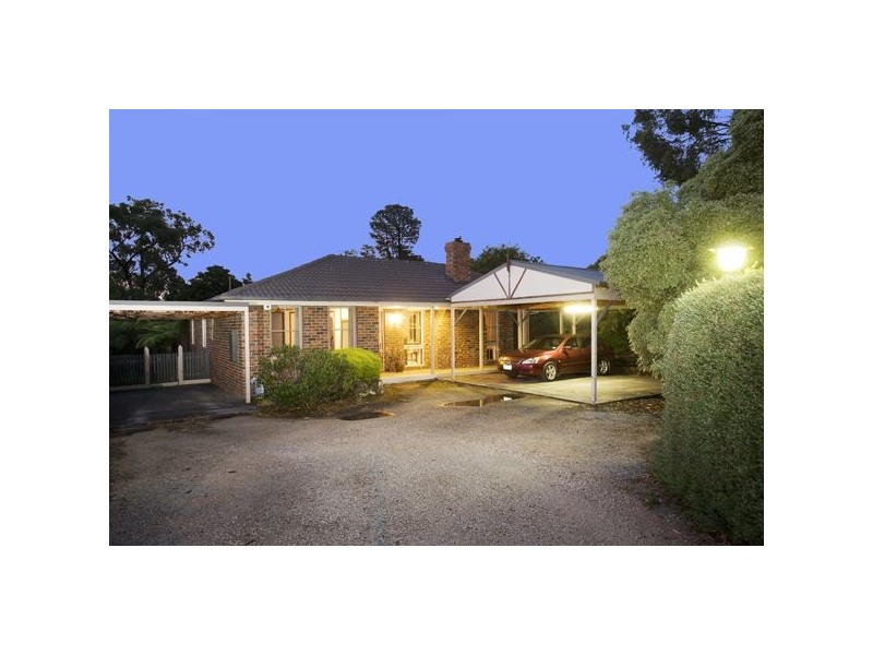 40 Commercial Road, Ferntree Gully VIC 3156