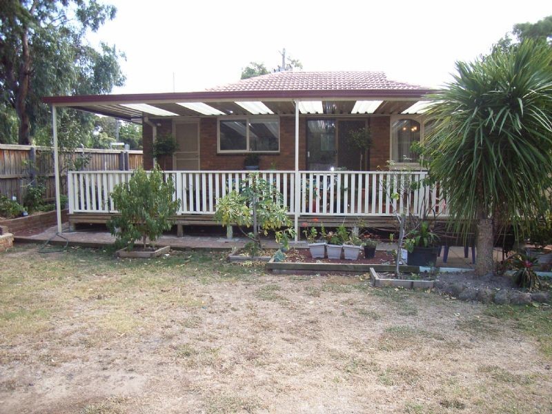 2 Sandgate Blvd, Ferntree Gully VIC 3156