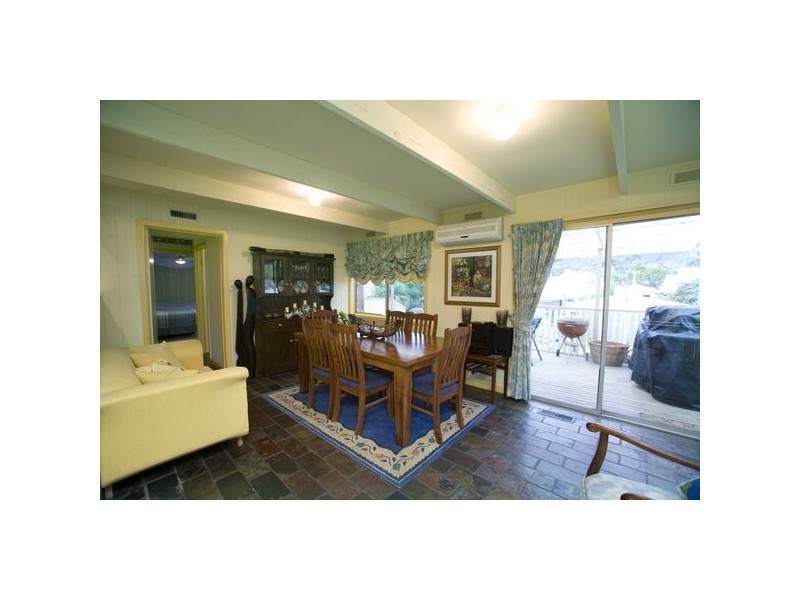16 Francis Crescent, Ferntree Gully VIC 3156