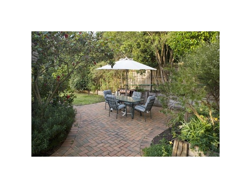 31 Winwood Drive, Ferntree Gully VIC 3156