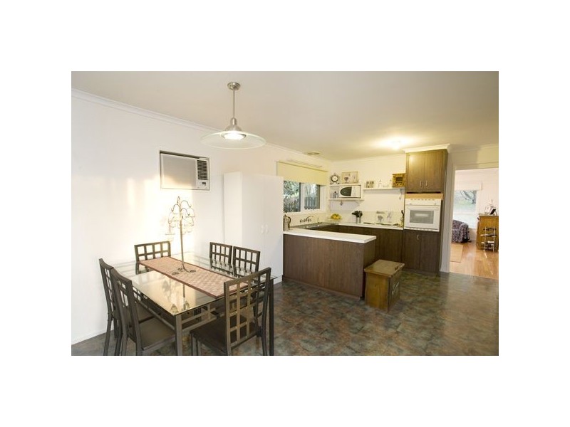 31 Winwood Drive, Ferntree Gully VIC 3156