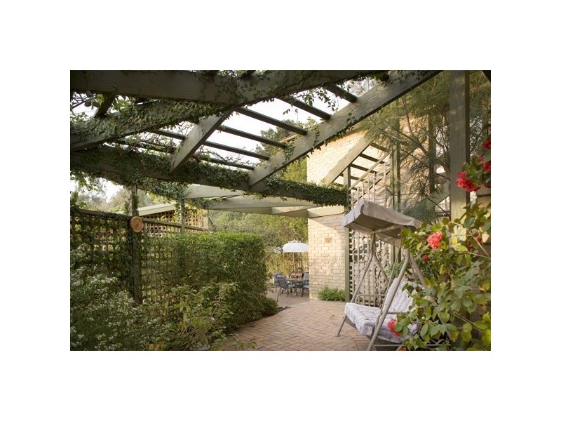 31 Winwood Drive, Ferntree Gully VIC 3156