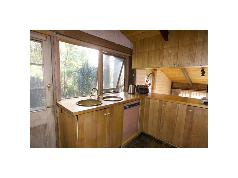 1 Vernon Street, Upper Ferntree Gully VIC 3156