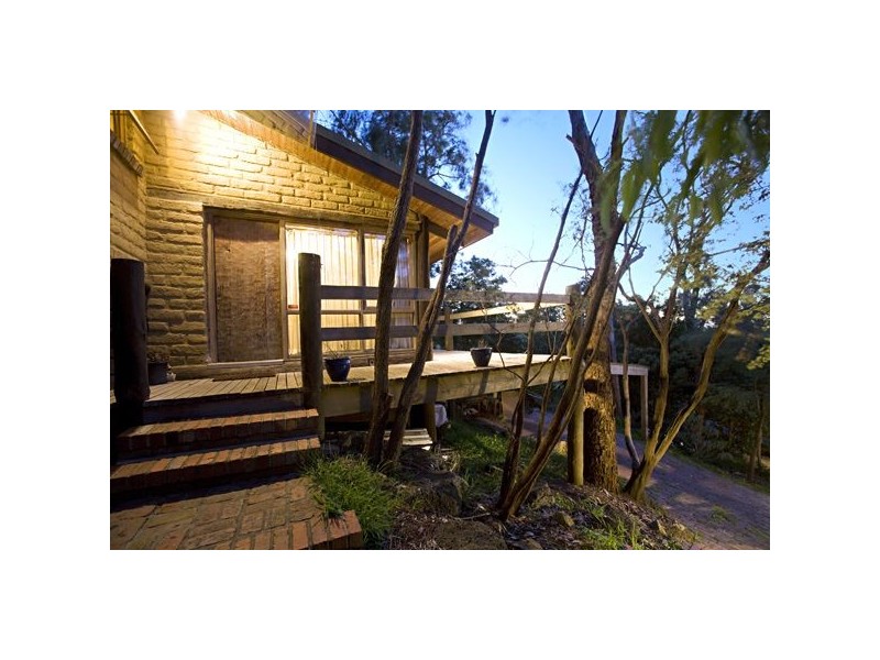 1 Vernon Street, Upper Ferntree Gully VIC 3156