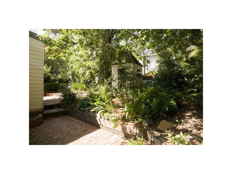 6 Bates Avenue, Upper Ferntree Gully VIC 3156