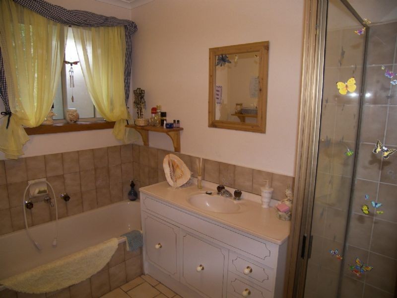 2/3 Kensley Street, Upper Ferntree Gully VIC 3156