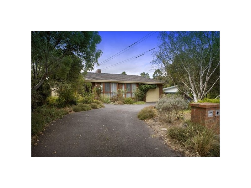 13 George Street, Ferntree Gully VIC 3156