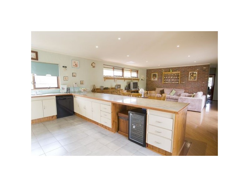 13 George Street, Ferntree Gully VIC 3156