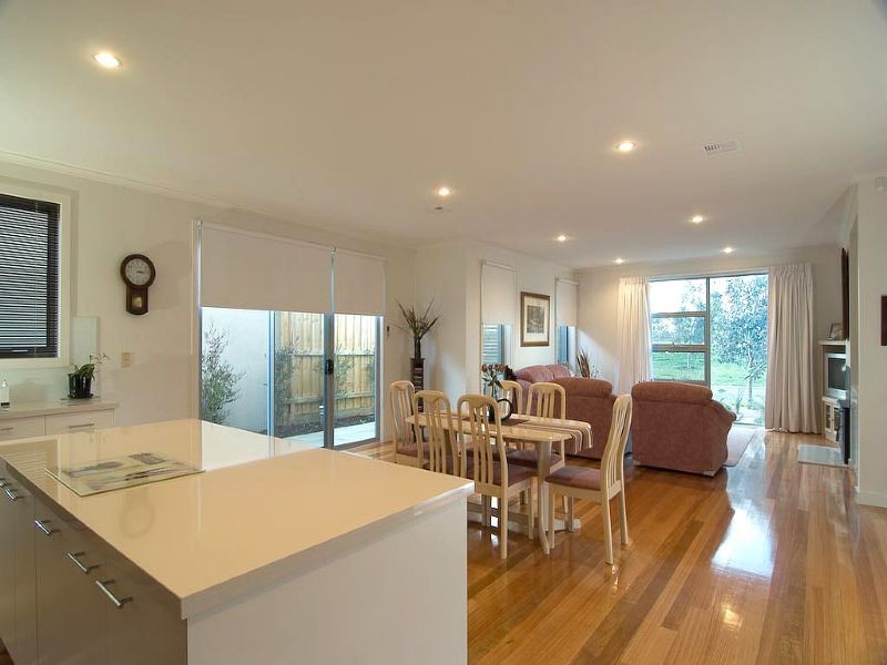 11 Tyrrell Terrace, Waterways VIC 3195