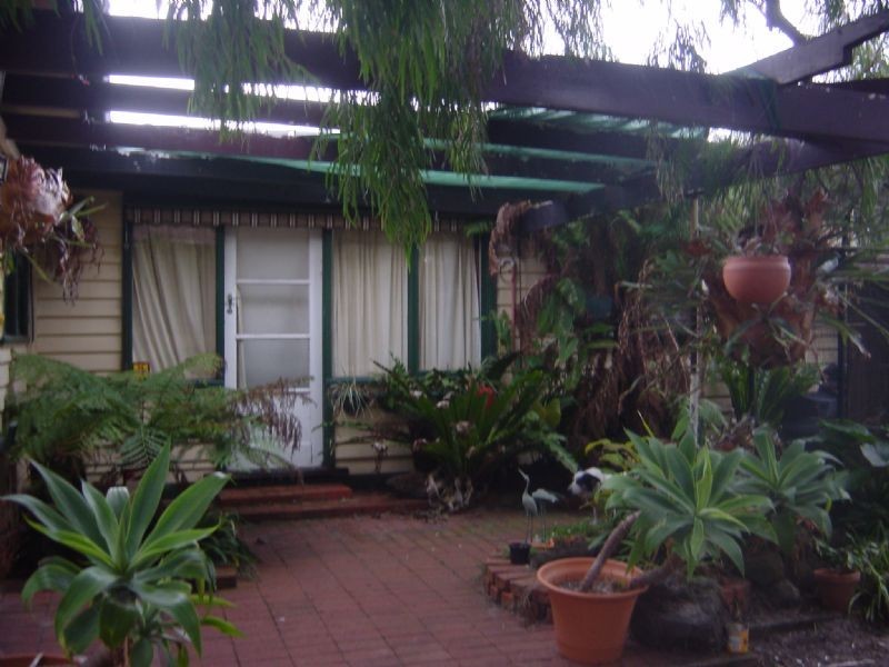 18 Cannes Avenue, Bonbeach VIC 3196