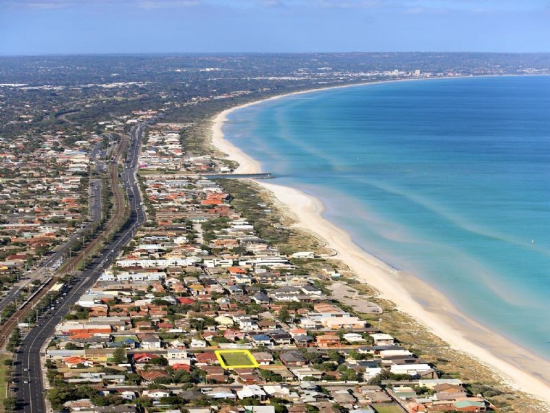 2/7 Wellwood Road, Bonbeach VIC 3196