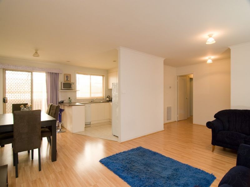 3/2 Seventh Avenue, Chelsea Heights VIC 3196