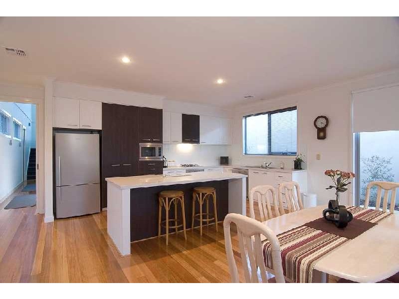 11 Tyrrell Terrace, Waterways VIC 3195