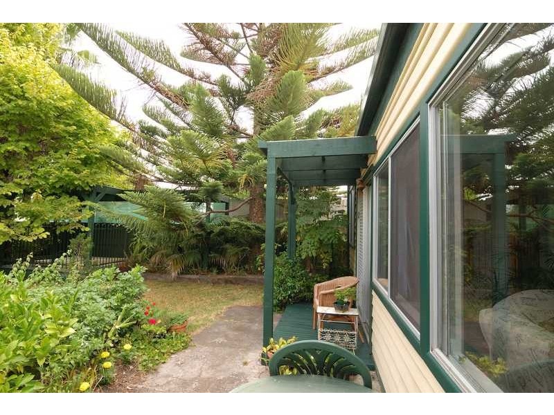 36 Royal Road, Bonbeach VIC 3196