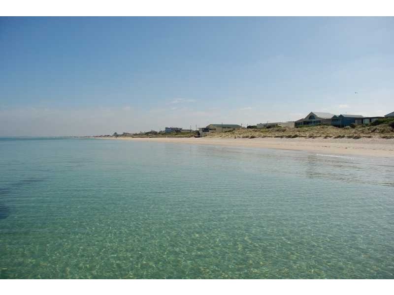 33 Cannes Avenue, Bonbeach VIC 3196