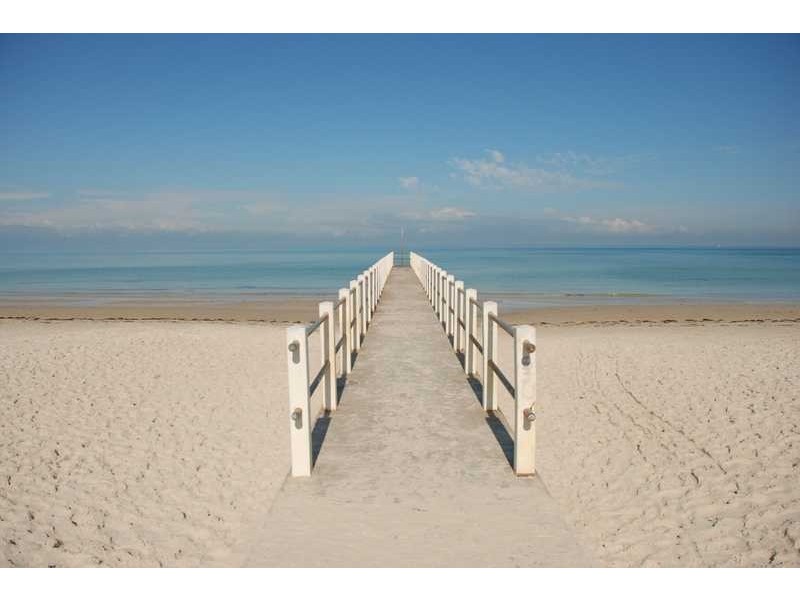 33 Cannes Avenue, Bonbeach VIC 3196