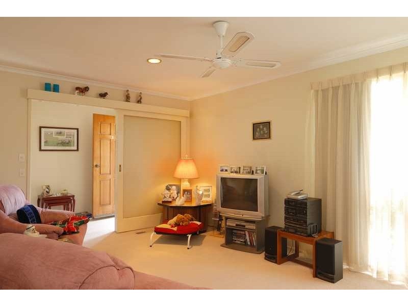 2/10 Higham, Cheltenham VIC 3192