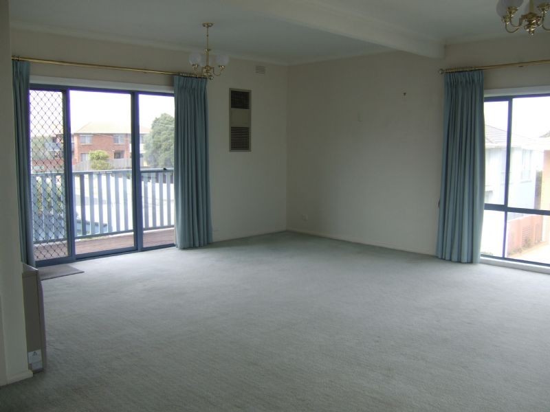 19 Newington Parade, Chelsea VIC 3196