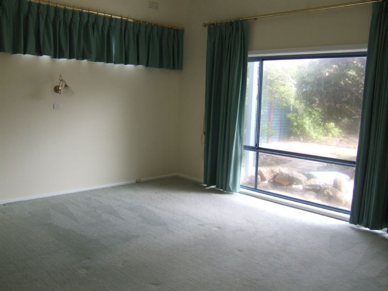 19 Newington Parade, Chelsea VIC 3196