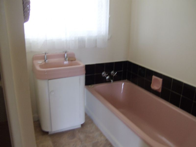 23 Raymond Avenue, Seaford VIC 3198