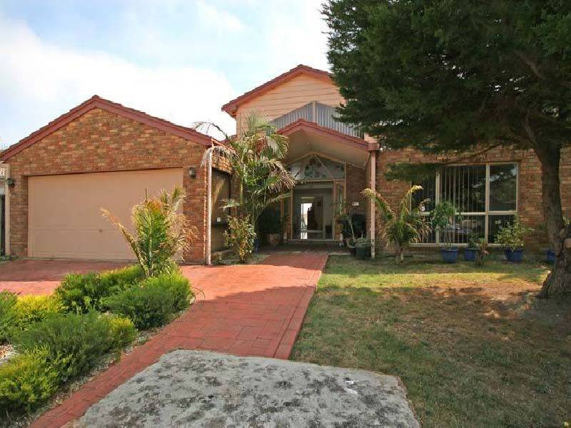 19 LONG ISLAND POINT, Patterson Lakes VIC 3197