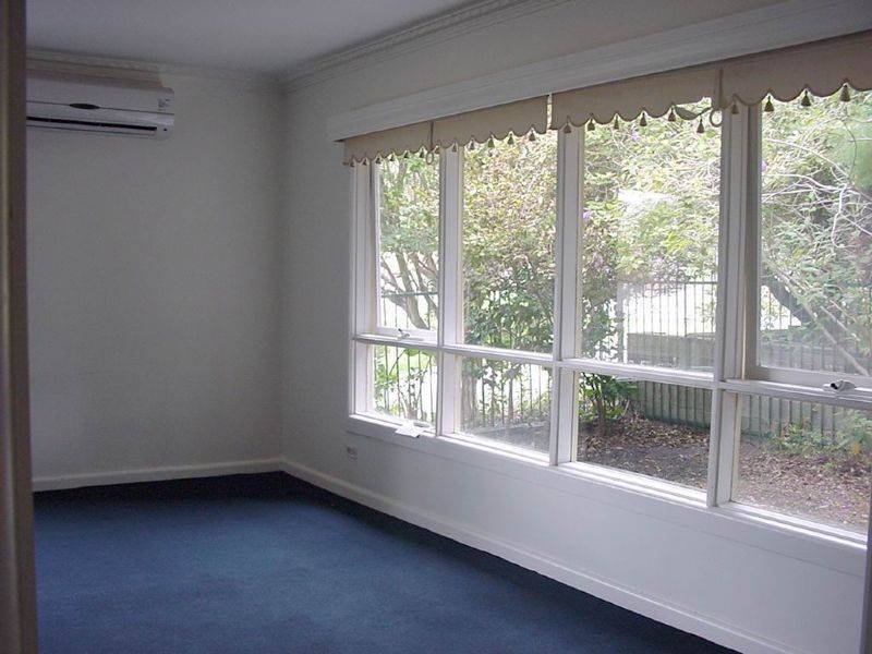 15 BAYVIEW ROAD, Frankston VIC 3199