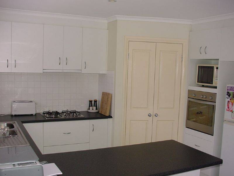 2/21 SHERWOOD AVENUE, Chelsea VIC 3196