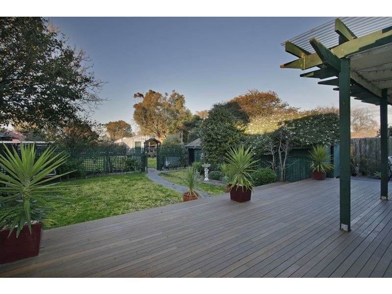 1 Graham Road, Carrum VIC 3197