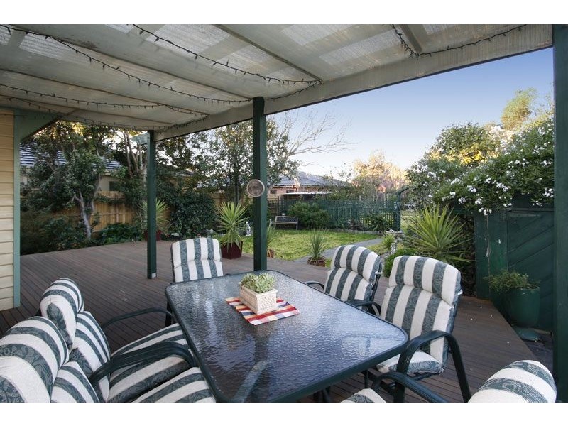 1 Graham Road, Carrum VIC 3197