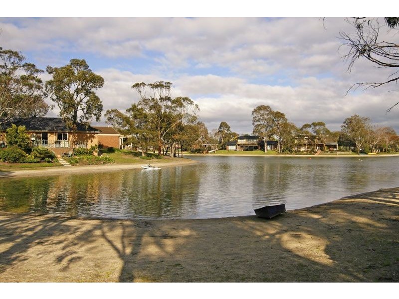 18 LEGANA COURT, Patterson Lakes VIC 3197