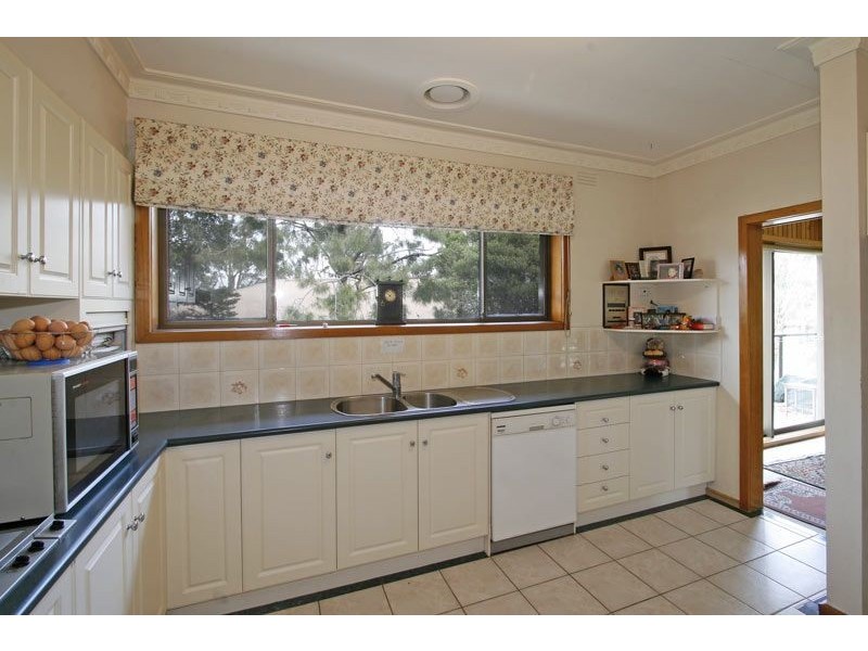 18 LEGANA COURT, Patterson Lakes VIC 3197