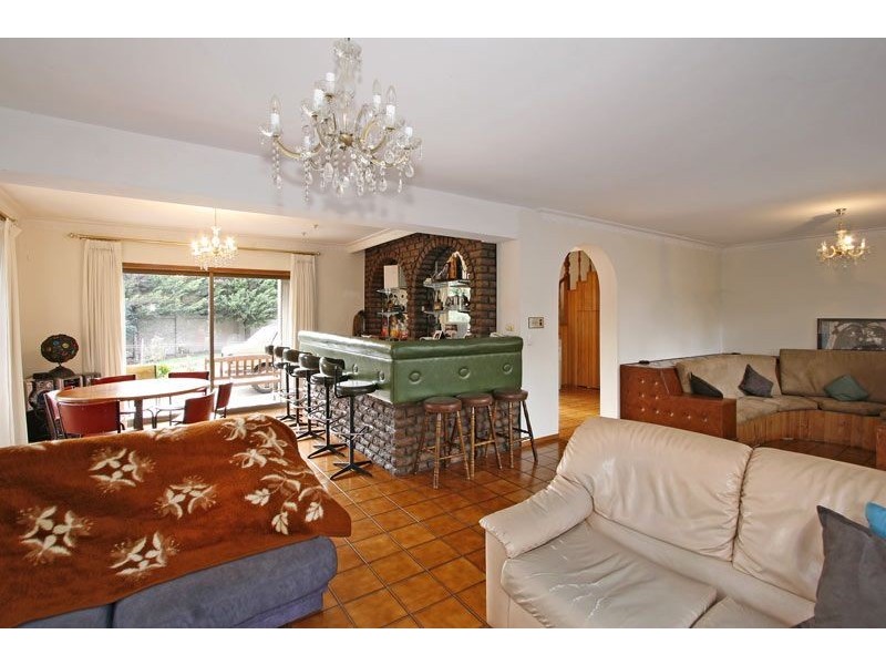 18 LEGANA COURT, Patterson Lakes VIC 3197