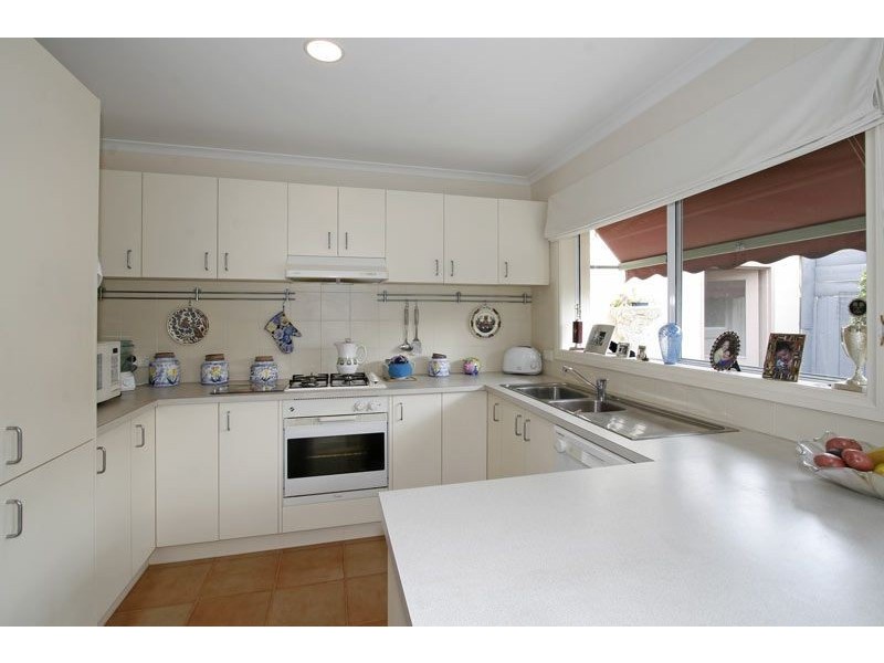 2/13 GRAHAM ROAD, Carrum VIC 3197